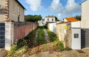 Appartements Nice Apartment In St-Georges-De-Didonne : photos des chambres