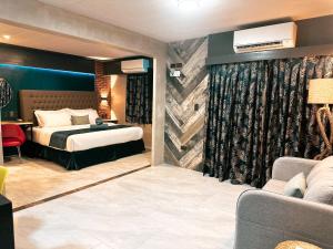 Blue Tulip - Rooms with Jacuzzi