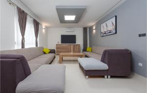 Awesome Home In Zadar With Wifi