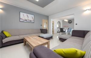 Awesome Home In Zadar With Wifi