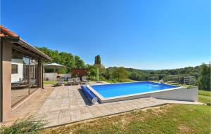 Gorgeous Home In Plesivica With Wifi