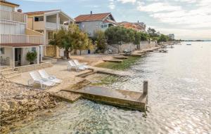 Cozy Apartment In Bibinje