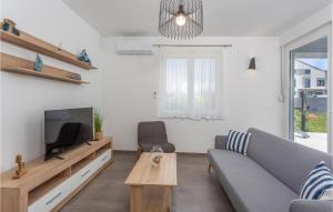 Beautiful Apartment In Vrbnik With Wifi 
