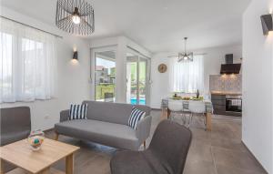 Beautiful Apartment In Vrbnik With Wifi 