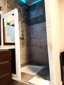 El Escondite Perfecto - Carraca