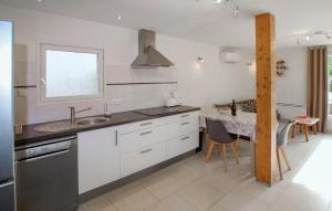 Nice Home In Jaujac With Wifi