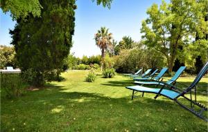 Maisons de vacances Five Bedroom Gorgeous Home In Tarascon : photos des chambres