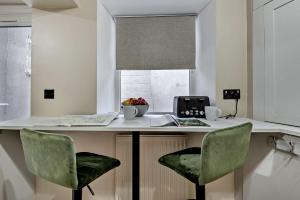 Buxtons Victorian Bijoux House - Whole Place