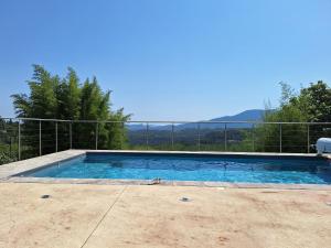 Maisons de vacances Maison avec piscine 10 personnes : photos des chambres