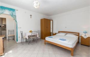 Gorgeous Apartment In Crikvenica 
