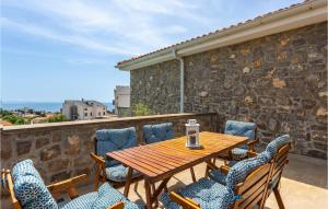 3 Bedroom Cozy Home In Krk 