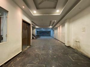 RY Luxuries, 300m from Golden Temple