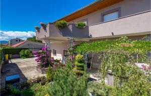 3 Bedroom Awesome Apartment In Rijeka