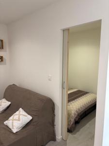 Appartements La Cigaliere 2 charmant T2 avec terrasse dans villa : Appartement 1 Chambre