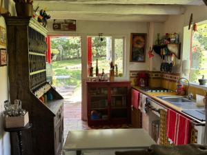 Madrigal or red finquita