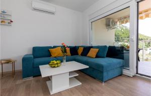 2 Bedroom Amazing Apartment In Klek