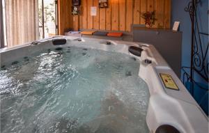 Maisons de vacances Stunning Home In Aubignan : photos des chambres