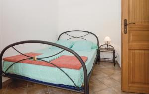 Maisons de vacances Awesome Home In Santa Maria Poggio : photos des chambres