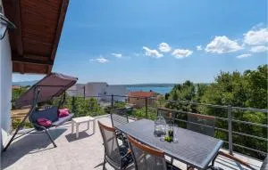 Lovely Apartment In Maslenica - Šarić