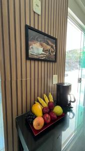 Praia do Sul com 2 suítes a 200 metros da praia