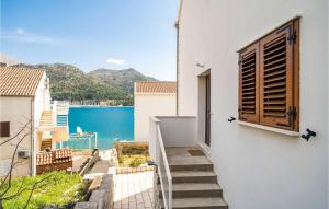 Lovely Apartment In Slano With Wifi