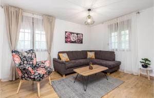 4 Bedroom Amazing Home In Otocac