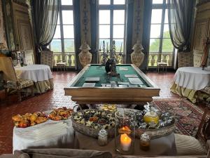 B&B / Chambres d'hotes Chateau de Saint Trys : photos des chambres