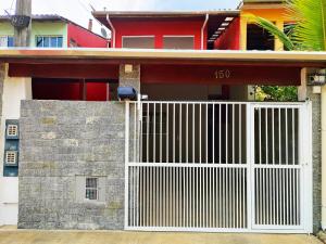 Casa Ubatubana II, em Praia do Sapê - Ar condicionado, cozinha completa e Wi-Fi