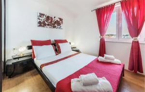 Gorgeous Apartment In Pula With Wifi