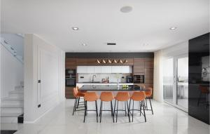 4 Bedroom Beautiful Home In Banjole 