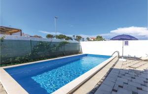 Five-Bedroom Holiday Home In Banjole