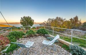 Stunning Apartment In Gondolici