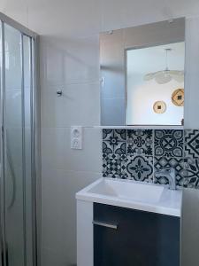 Appartements L-ecrin vert - Wifi - Netflix - Climatisation - Parking Gratuit : photos des chambres