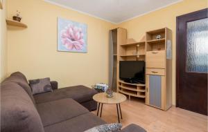 1 Bedroom Amazing Apartment In Lovran