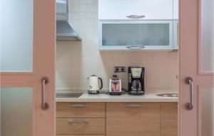 Nice Apartment In Los Alcázares