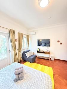 Happy Sintra Inn Guesthouse & Breakfast
