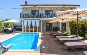 Cozy Home In Marcana With Jacuzzi - Divšići