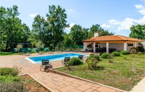Stunning Home In Pazin 