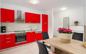 Stunning Home In Pazin