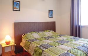 Maisons de vacances Beautiful Home In Casalabriva With Wifi : photos des chambres