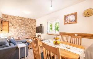 Stunning Apartment In Donje Rastane