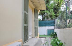 1 Bedroom Amazing Apartment In Nice