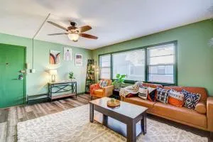 Nature Themed 2 BR Elmwood Park Condo - Elmwood Park