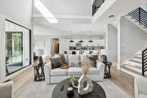 Lake House -Pool Table Hot Tub Fire Pit Boat Dock - 罗克伍德