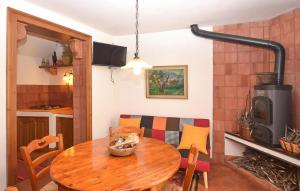 1 Bedroom Gorgeous Home In Buccheri
