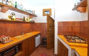 1 Bedroom Gorgeous Home In Buccheri