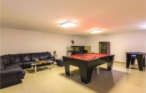 Lovely Home In Glavina Donja With Wifi