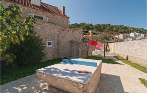 Holiday Home Pucisca Gospe Lurdske