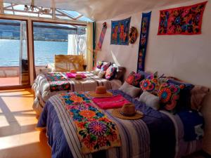 Uros TITIKAKA the Best lodge