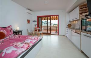 Nice Apartment In Medulin With Wifi